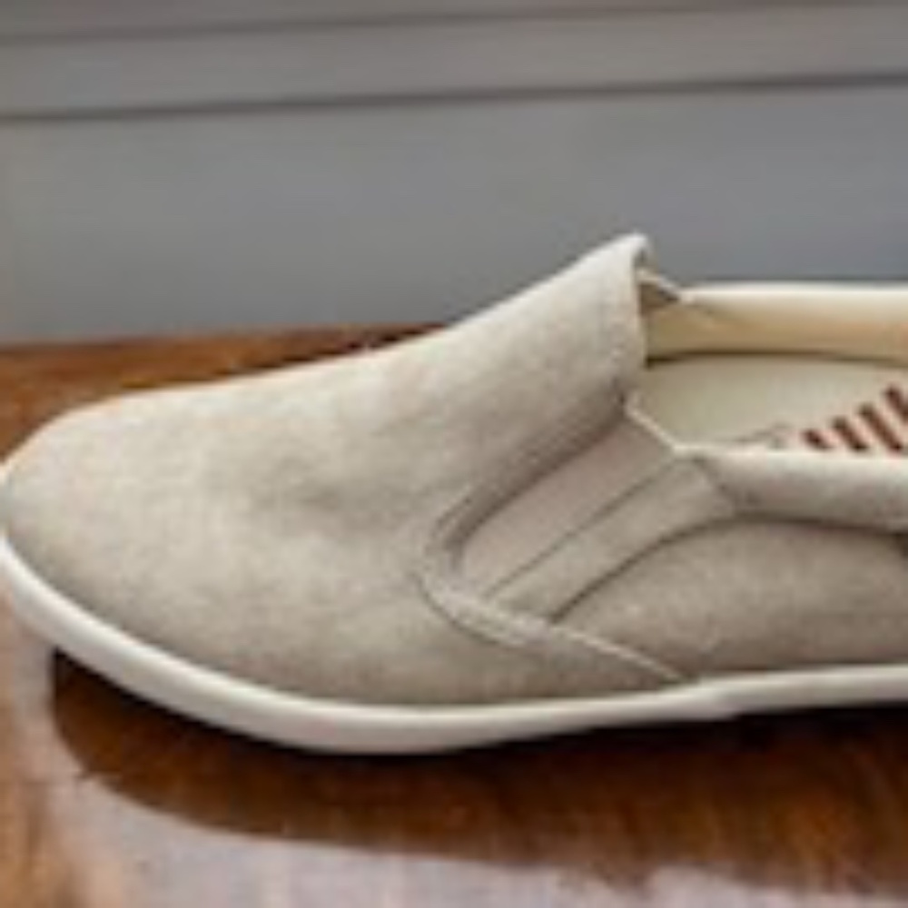 Taos beige flat slip on sneakers